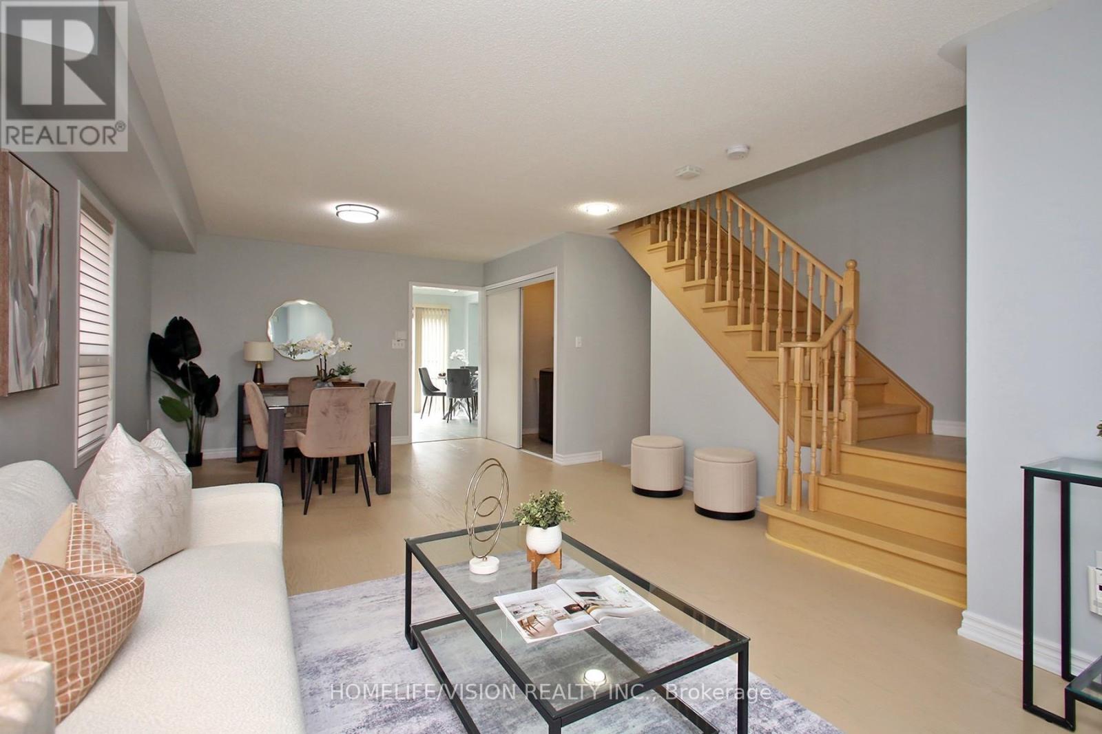 3810 Foxborough Trail, Mississauga, Ontario  L5N 7W4 - Photo 5 - W12433470