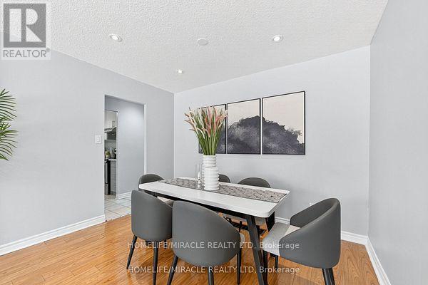95 Greenbriar Road, Brampton, Ontario  L6S 2A4 - Photo 13 - W12433476