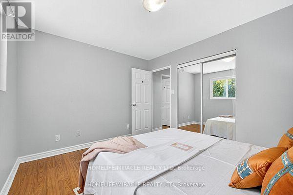 95 Greenbriar Road, Brampton, Ontario  L6S 2A4 - Photo 24 - W12433476