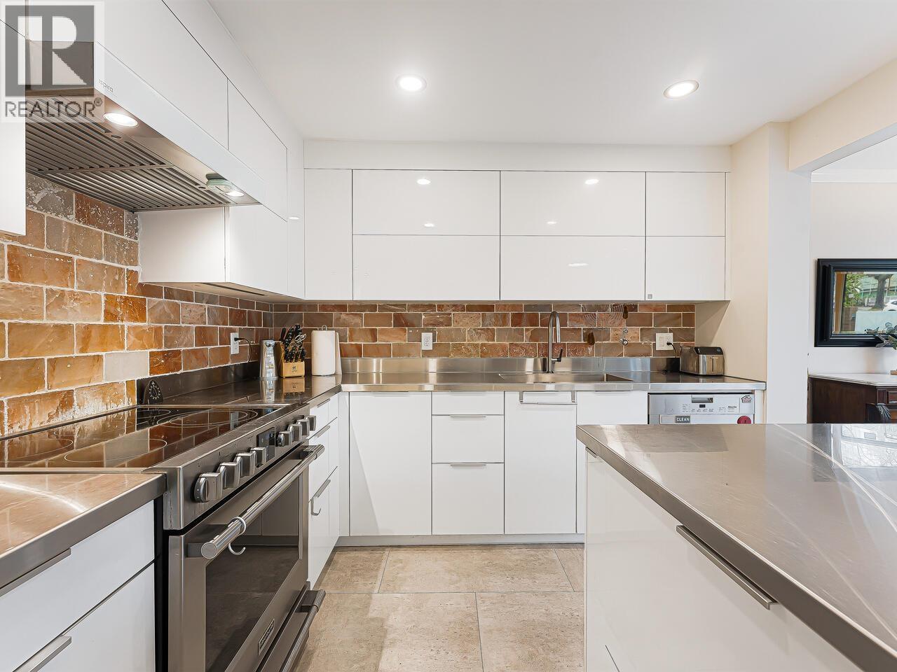 Th1 2668 Ash Street, Vancouver, British Columbia  V5Z 4K4 - Photo 6 - R3053550