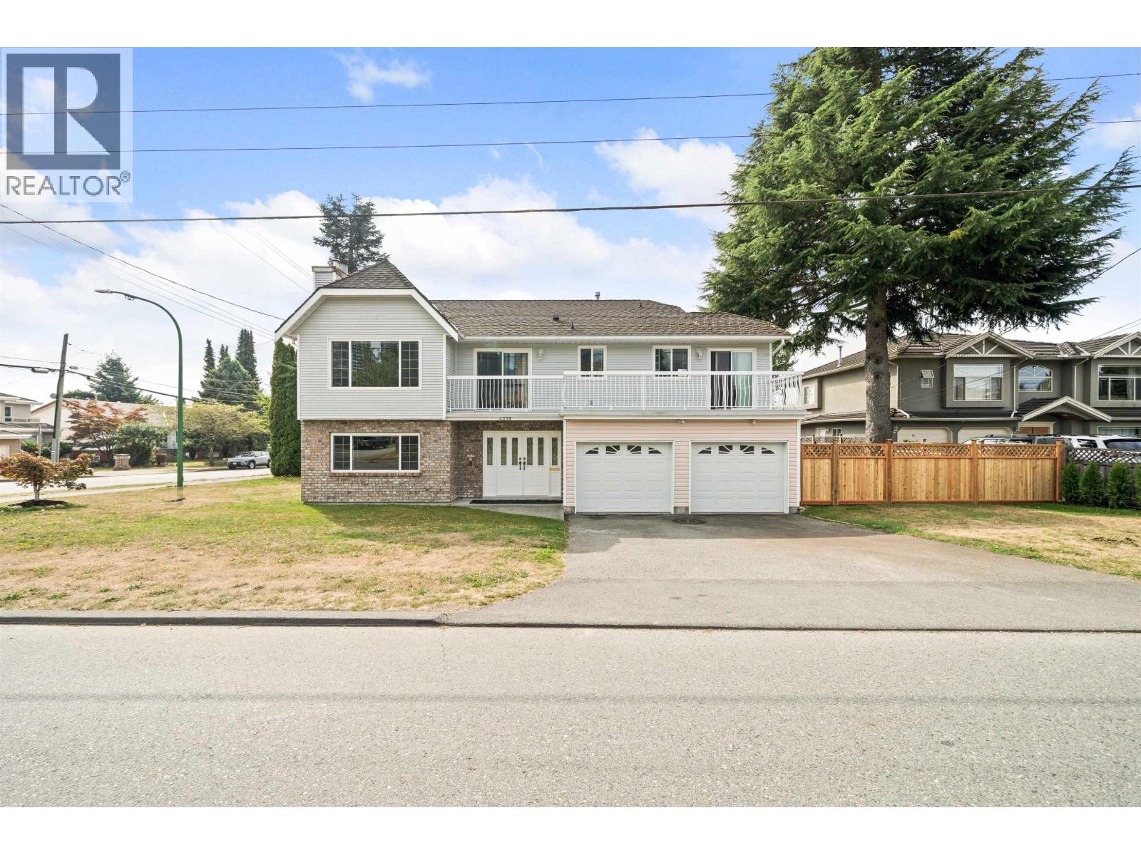 4398 Hurst Street, Burnaby, British Columbia  V5J 1M9 - Photo 1 - R3053553