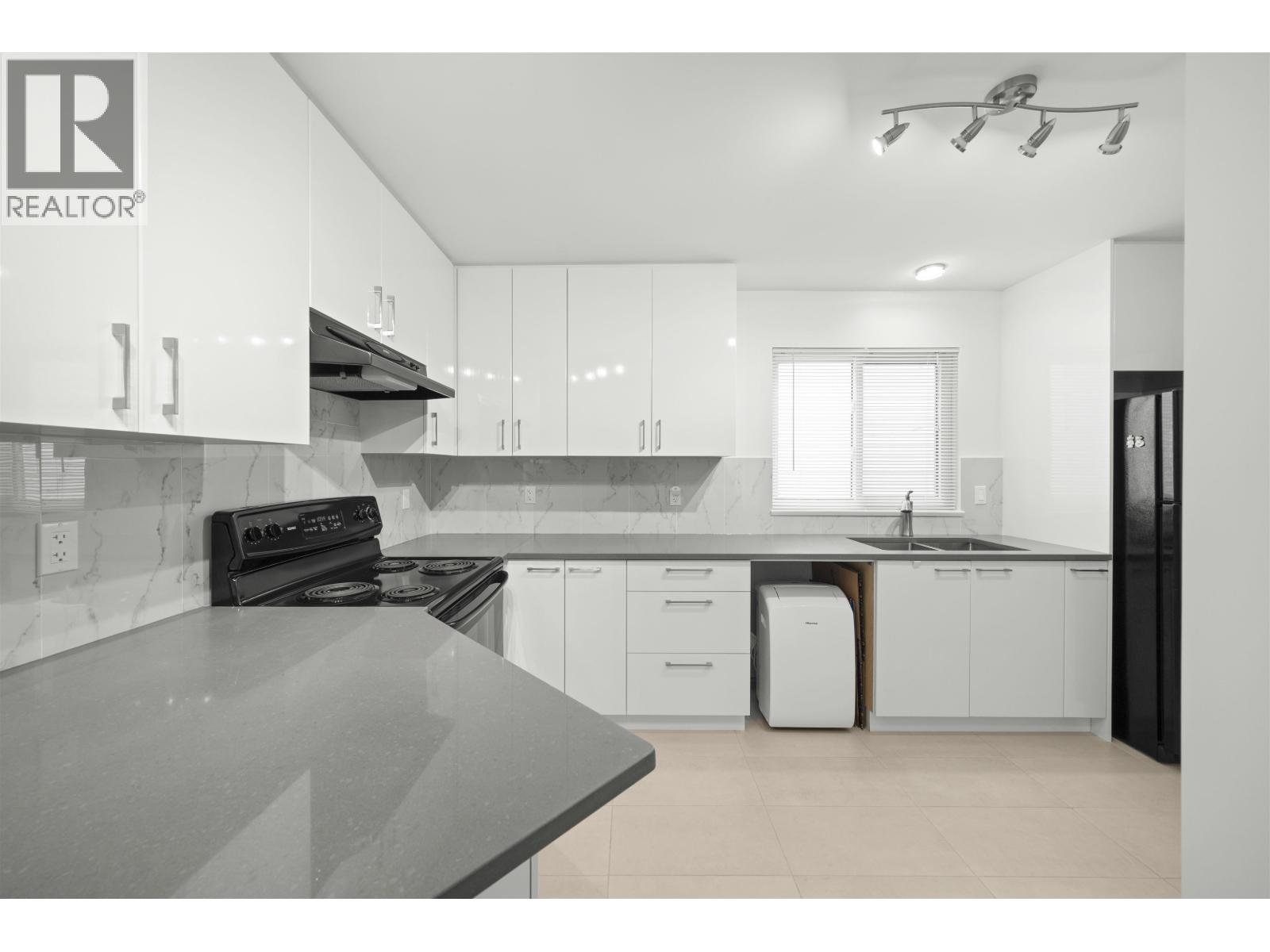 4398 Hurst Street, Burnaby, British Columbia  V5J 1M9 - Photo 22 - R3053553