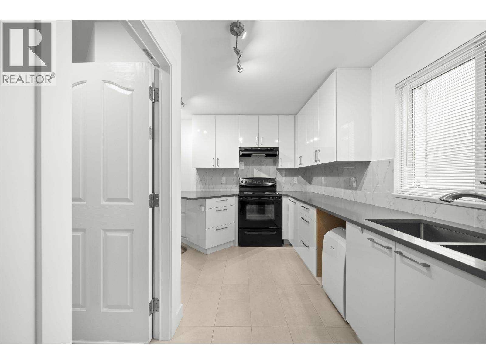 4398 Hurst Street, Burnaby, British Columbia  V5J 1M9 - Photo 23 - R3053553