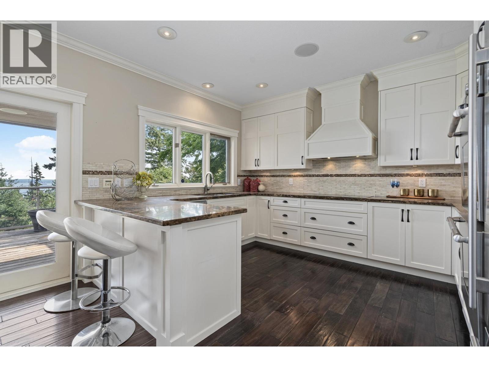 4882 Vista Place, West Vancouver, British Columbia  V7W 3E7 - Photo 14 - R3053557