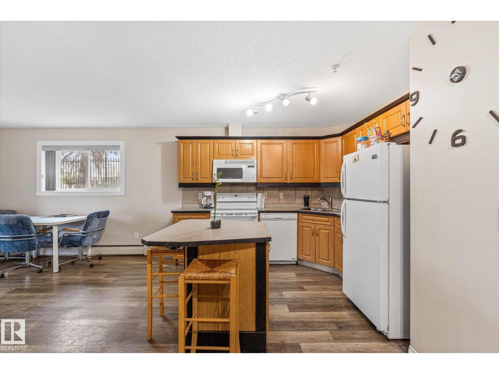 #112 9945 167 St Nw, Edmonton, Alberta  T5P 0K5 - Photo 17 - E4460033