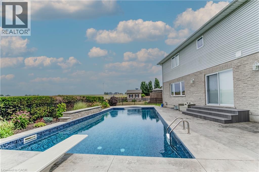 24 Applewood Street, Plattsville, Ontario  N0J 1S0 - Photo 2 - 40724252