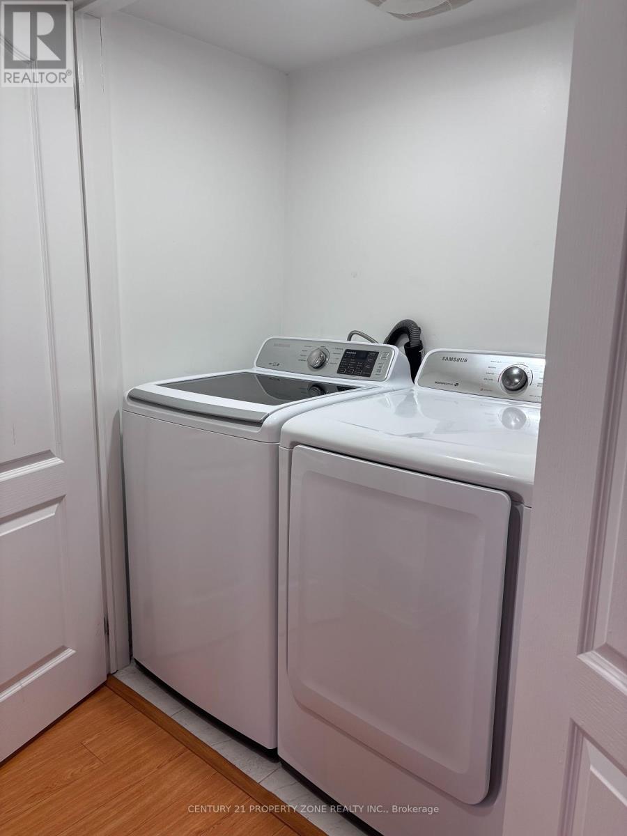 19 Angelgate Road (Basement) Road E, Brampton, Ontario  L6Y 0X8 - Photo 9 - W12405489