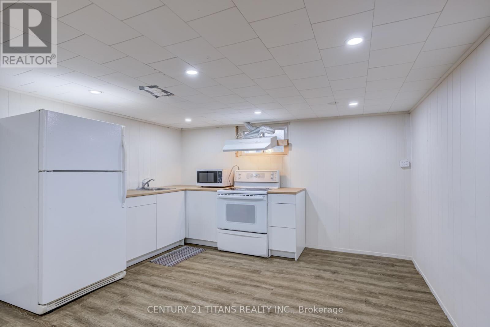 107 Wilson Road N, Oshawa, Ontario  L1G 6E1 - Photo 32 - E12433484