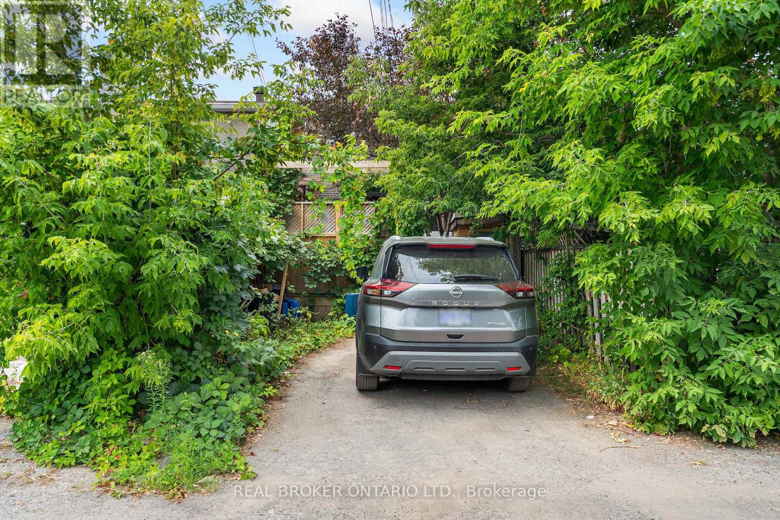 1003 Silver Street, Ottawa, Ontario  K1Z 6H8 - Photo 37 - X12432430