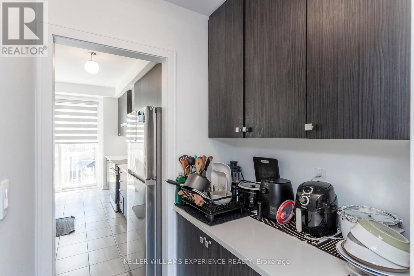 115 Blue Forest Crescent, Barrie, Ontario  L9J 0N7 - Photo 10 - S12433249