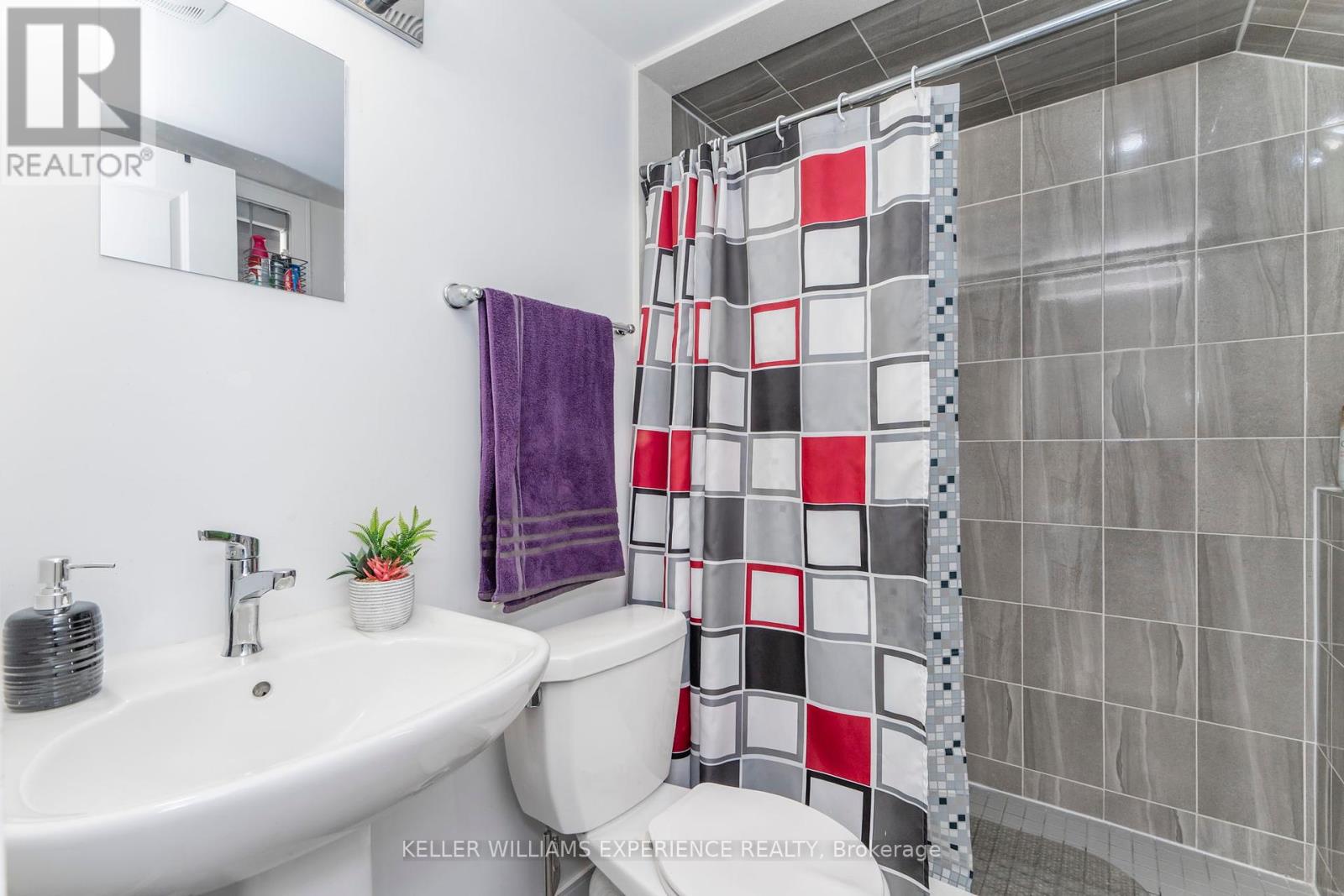 115 Blue Forest Crescent, Barrie, Ontario  L9J 0N7 - Photo 36 - S12433249