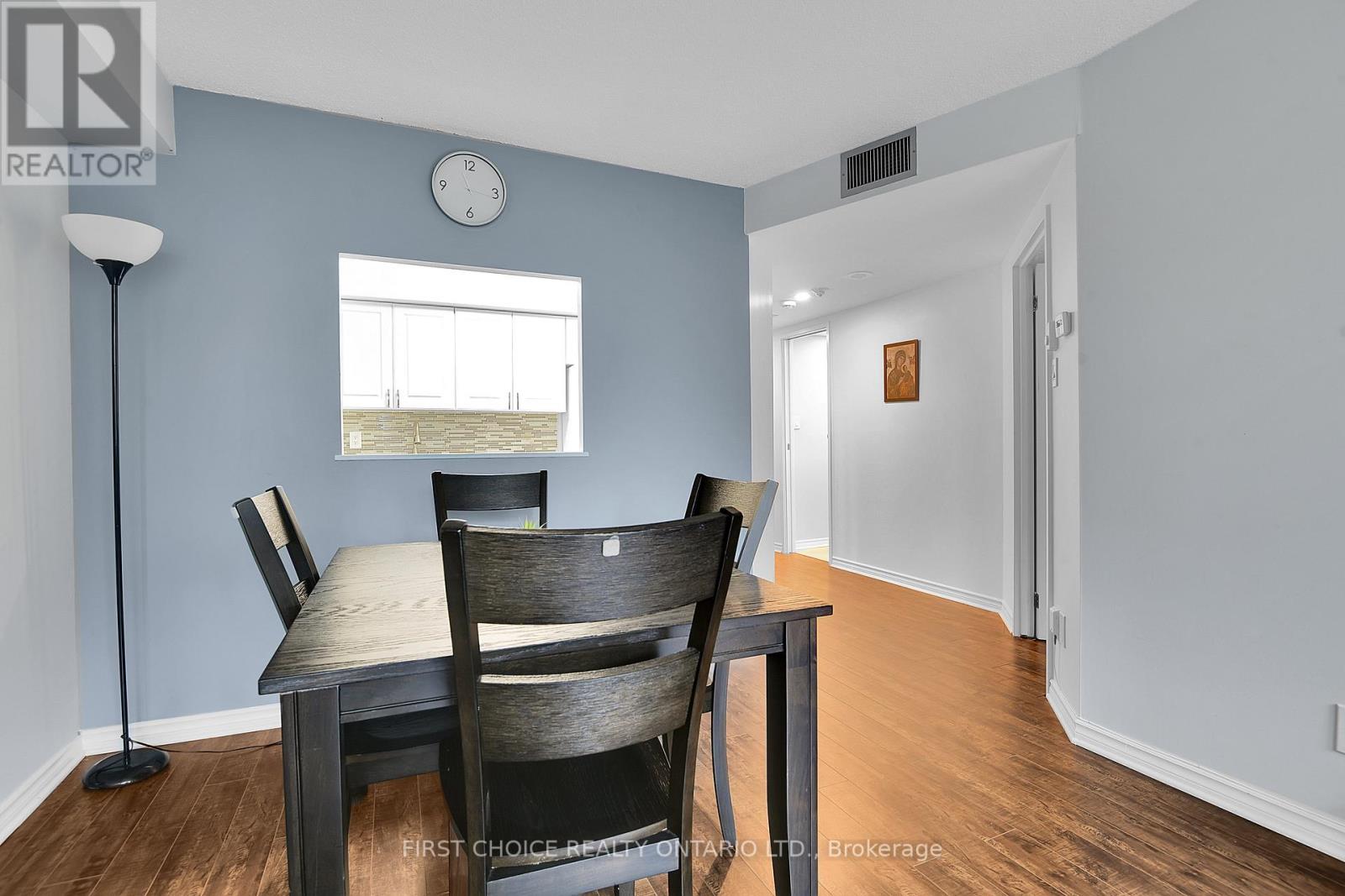 303 - 1500 Riverside Drive, Ottawa, Ontario  K1G 4J4 - Photo 11 - X12433495