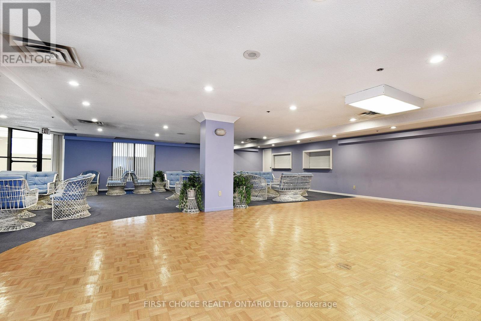 303 - 1500 Riverside Drive, Ottawa, Ontario  K1G 4J4 - Photo 33 - X12433495