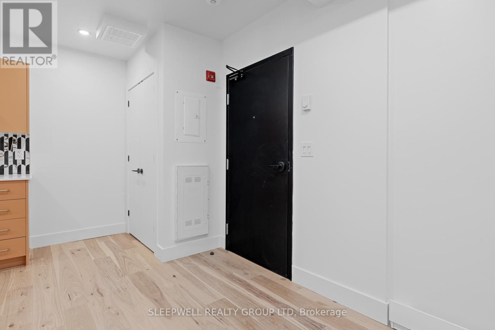 103 - 476 Wilbrod Street, Ottawa, Ontario  K1N 6M8 - Photo 4 - X12433497