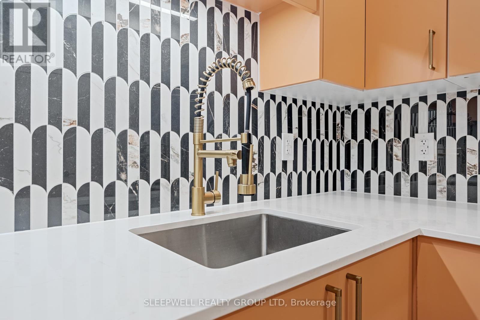 103 - 476 Wilbrod Street, Ottawa, Ontario  K1N 6M8 - Photo 9 - X12433497