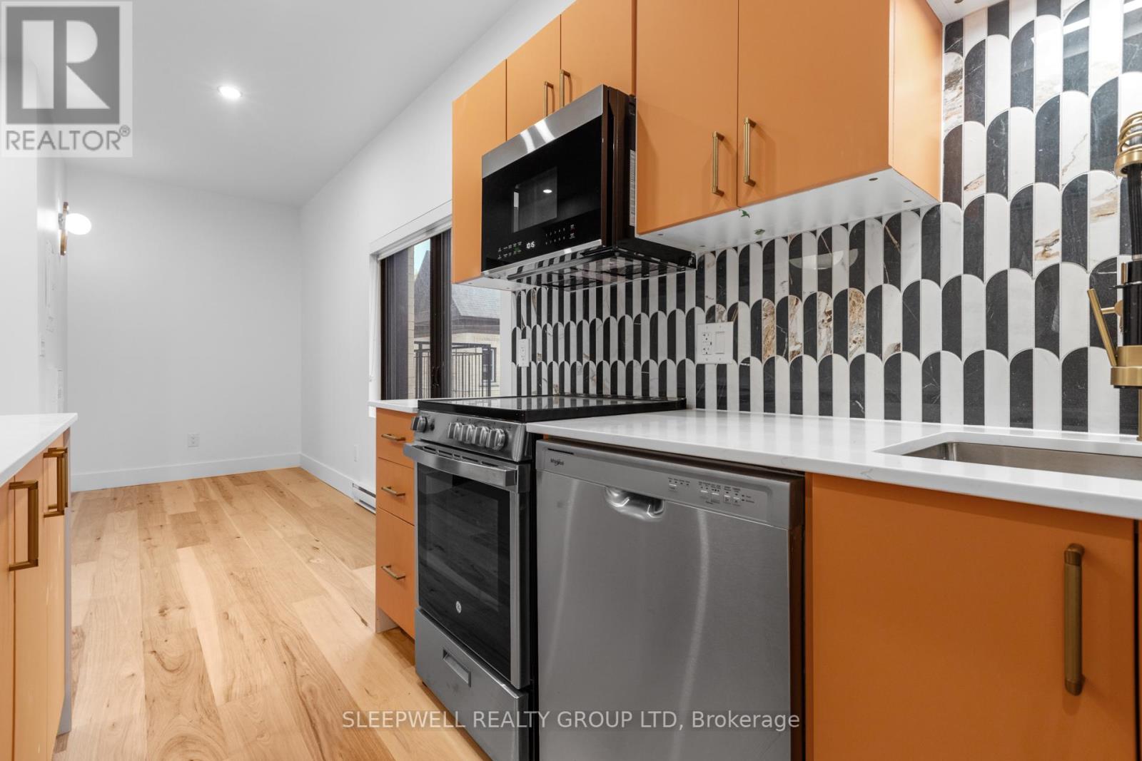 206 - 476 Wilbrod Street, Ottawa, Ontario  K1N 6M8 - Photo 10 - X12433500