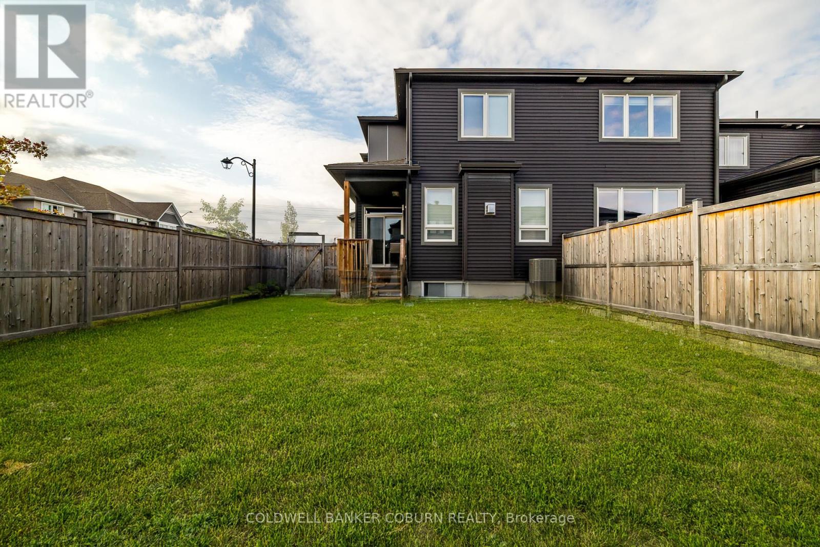 161 Jardiniere Street, Ottawa, Ontario  K2S 2K1 - Photo 6 - X12433503