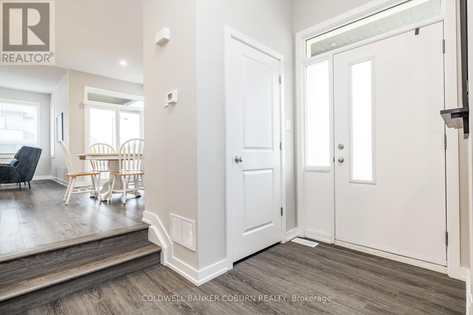 161 Jardiniere Street, Ottawa, Ontario  K2S 2K1 - Photo 9 - X12433503