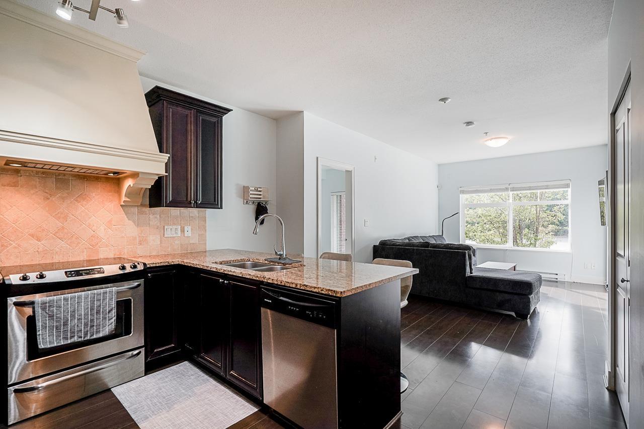 316 6480 195a Street, Surrey, British Columbia  V4N 6P1 - Photo 6 - R3053572
