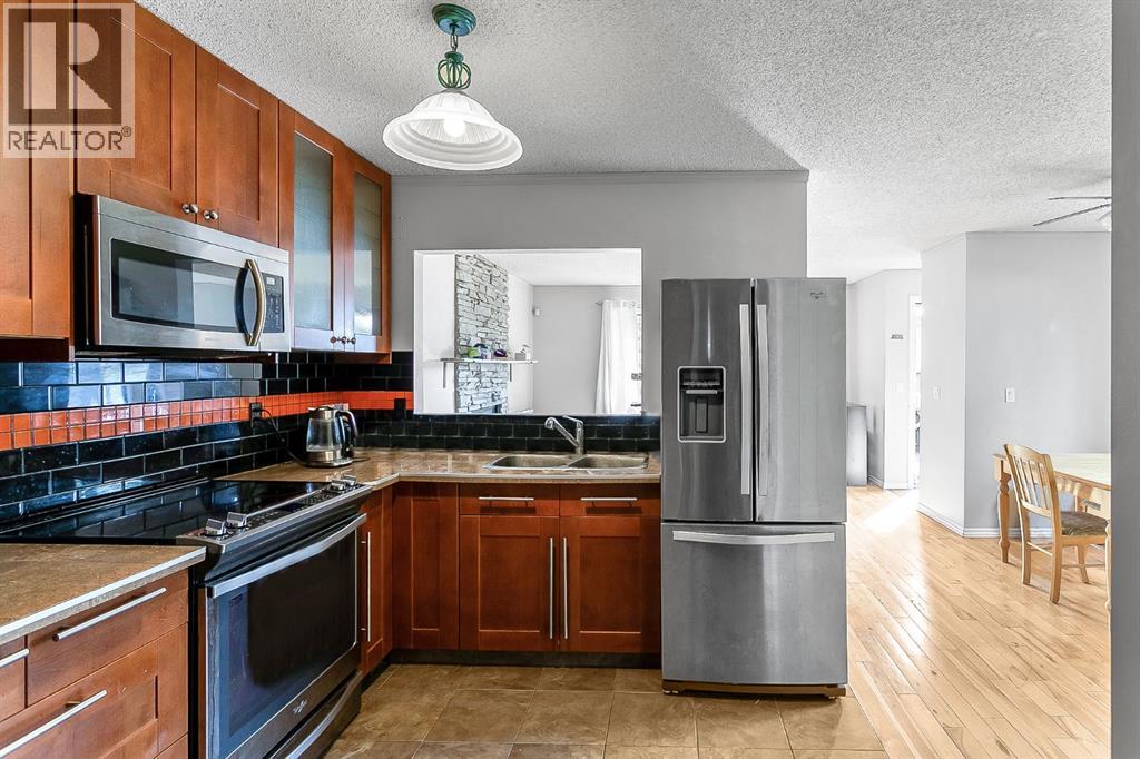 39 Edgeburn Crescent Nw, Calgary, Alberta  T3A 4J5 - Photo 15 - A2253091