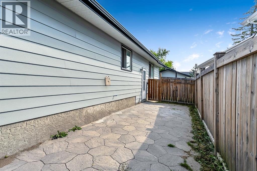 39 Edgeburn Crescent Nw, Calgary, Alberta  T3A 4J5 - Photo 39 - A2253091