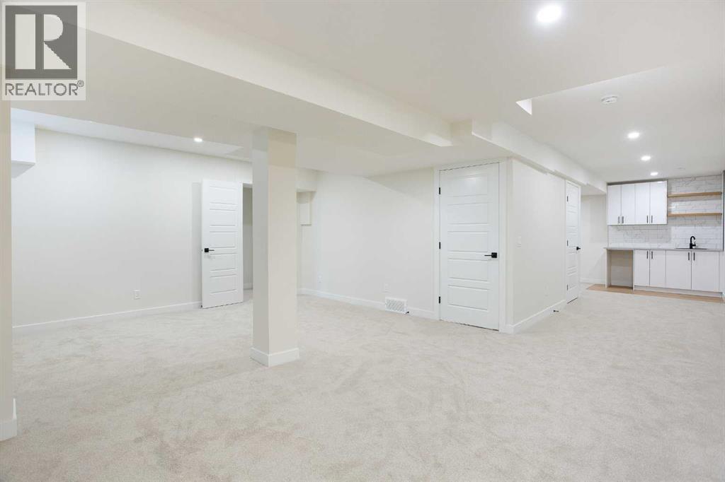 24 Hawkwood Crescent Nw, Calgary, Alberta  T3G 1X5 - Photo 31 - A2258455