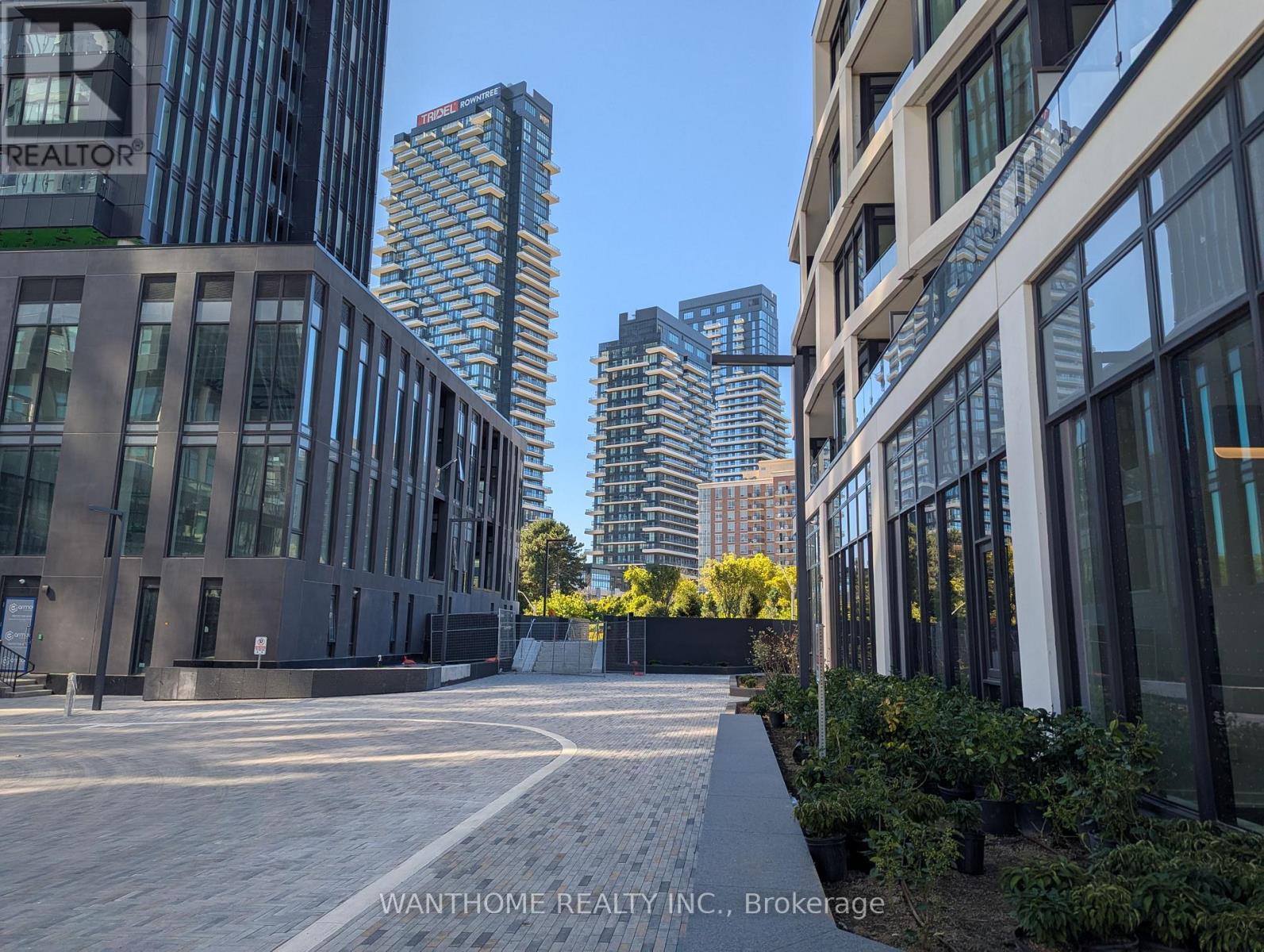 221 - 1 Kyle Lowry Road, Toronto, Ontario  M3C 0S6 - Photo 2 - C12433496