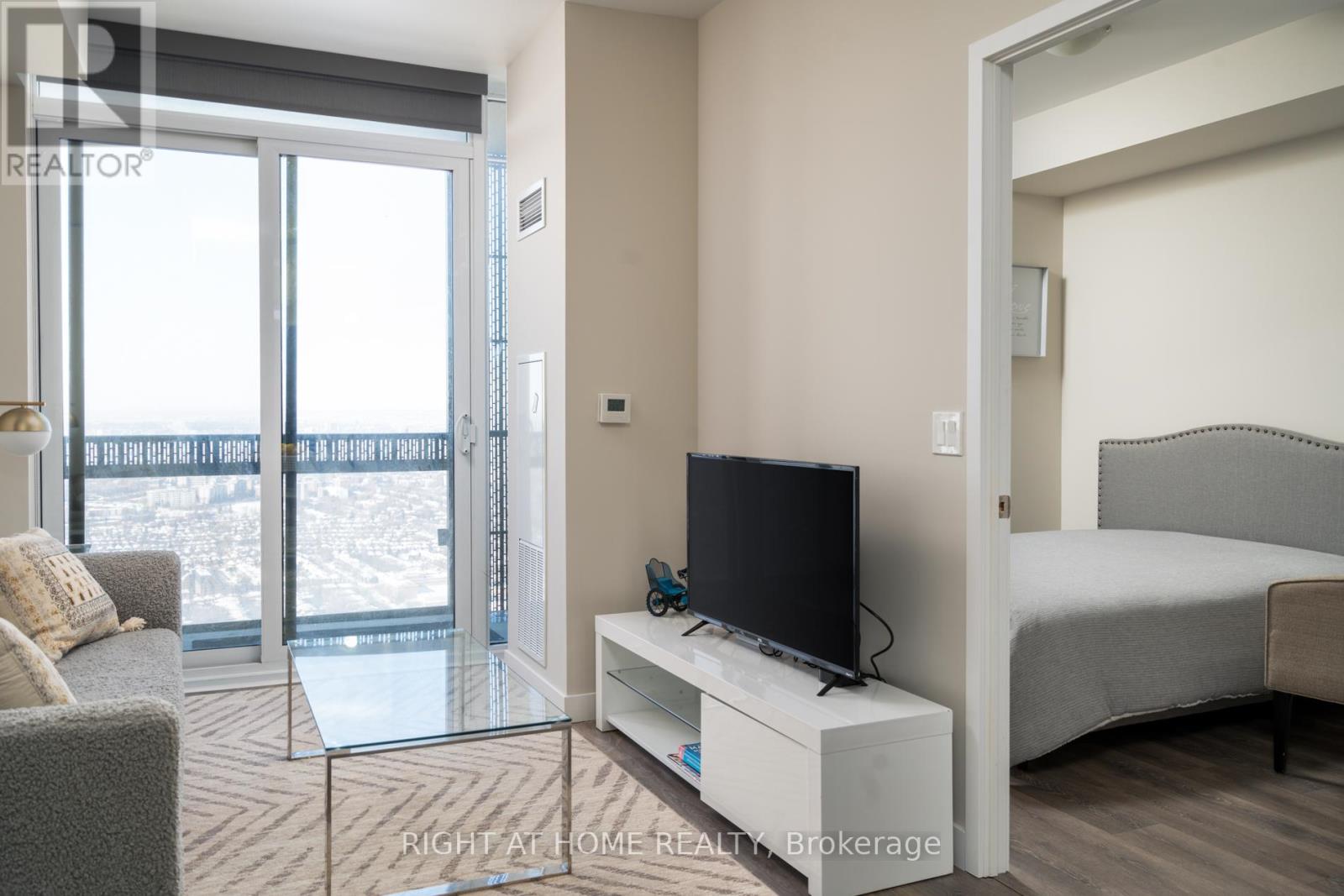 5703 - 8 Eglinton Avenue E, Toronto, Ontario  M4P 0C1 - Photo 11 - C12433516