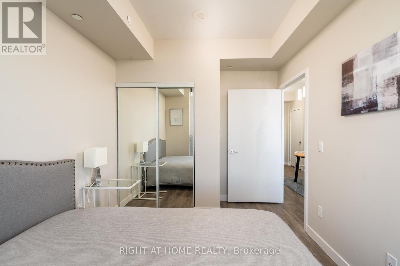5703 - 8 Eglinton Avenue E, Toronto, Ontario  M4P 0C1 - Photo 14 - C12433516