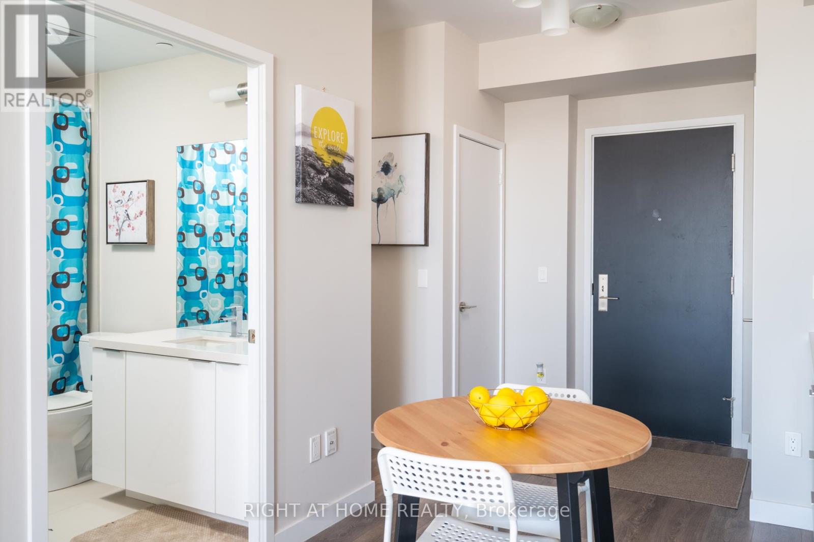 5703 - 8 Eglinton Avenue E, Toronto, Ontario  M4P 0C1 - Photo 16 - C12433516