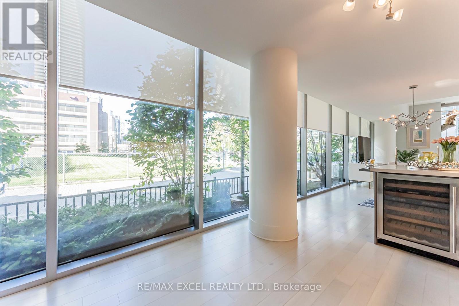 Th127 - 29 Queens Quay E, Toronto, Ontario  M5E 0A4 - Photo 16 - C12430466
