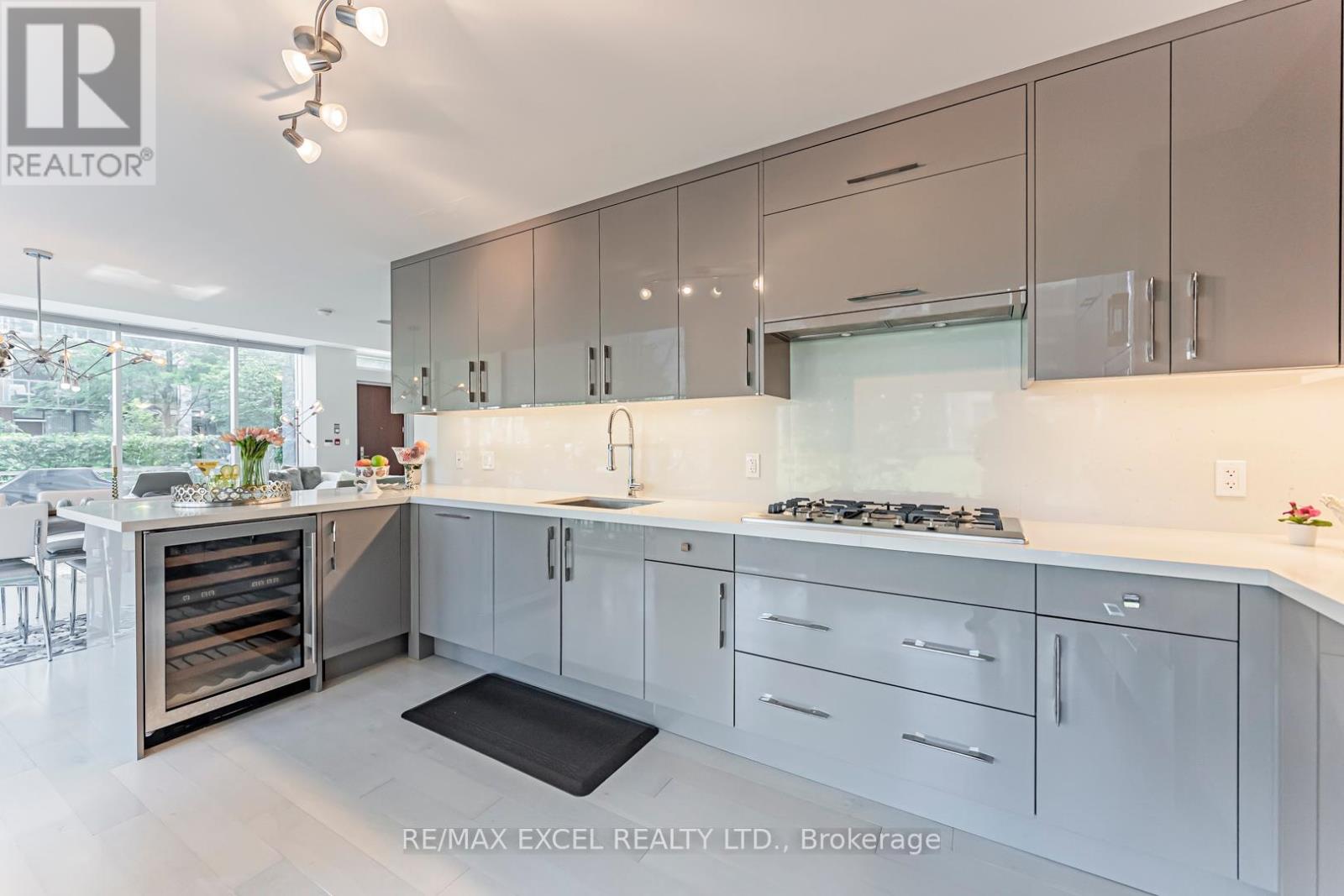 Th127 - 29 Queens Quay E, Toronto, Ontario  M5E 0A4 - Photo 18 - C12430466