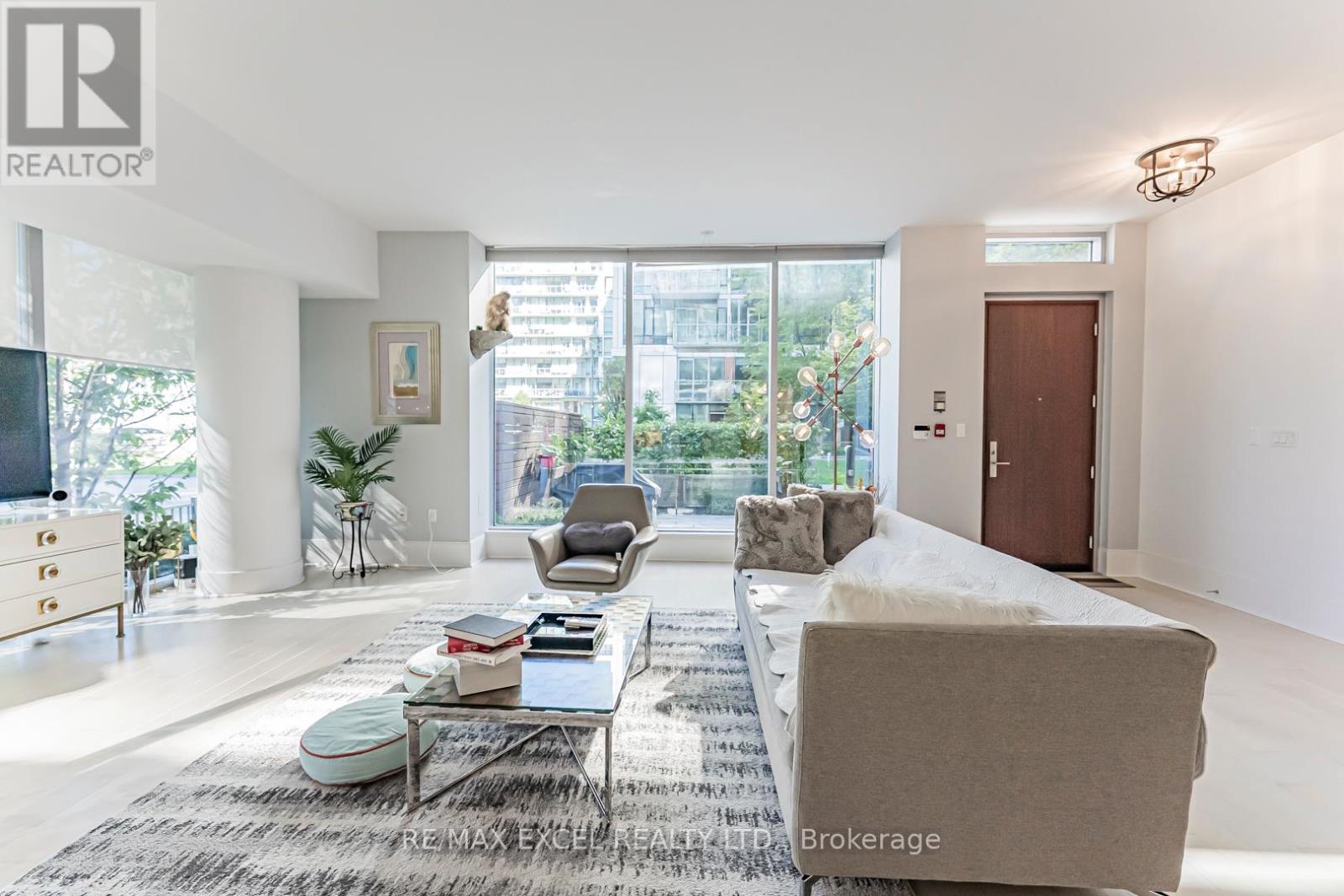 Th127 - 29 Queens Quay E, Toronto, Ontario  M5E 0A4 - Photo 10 - C12430466