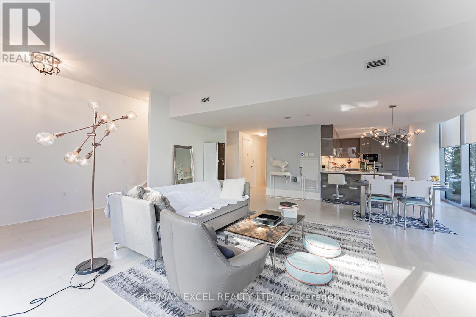 Th127 - 29 Queens Quay E, Toronto, Ontario  M5E 0A4 - Photo 11 - C12430466