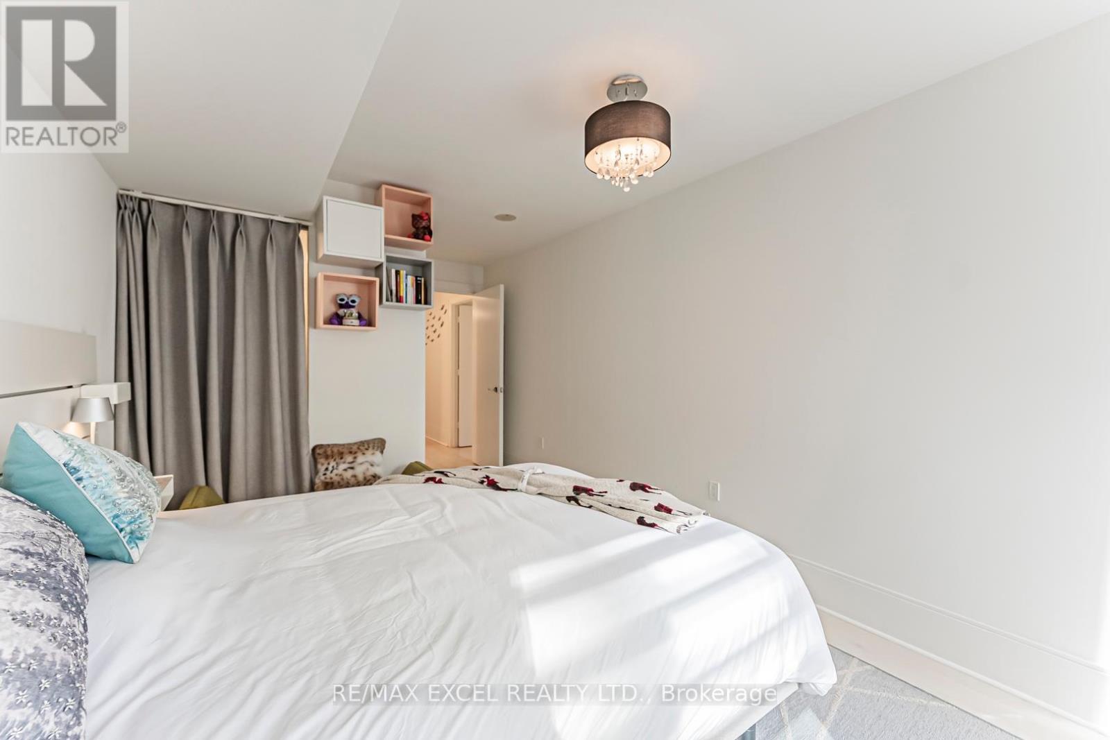 Th127 - 29 Queens Quay E, Toronto, Ontario  M5E 0A4 - Photo 31 - C12430466