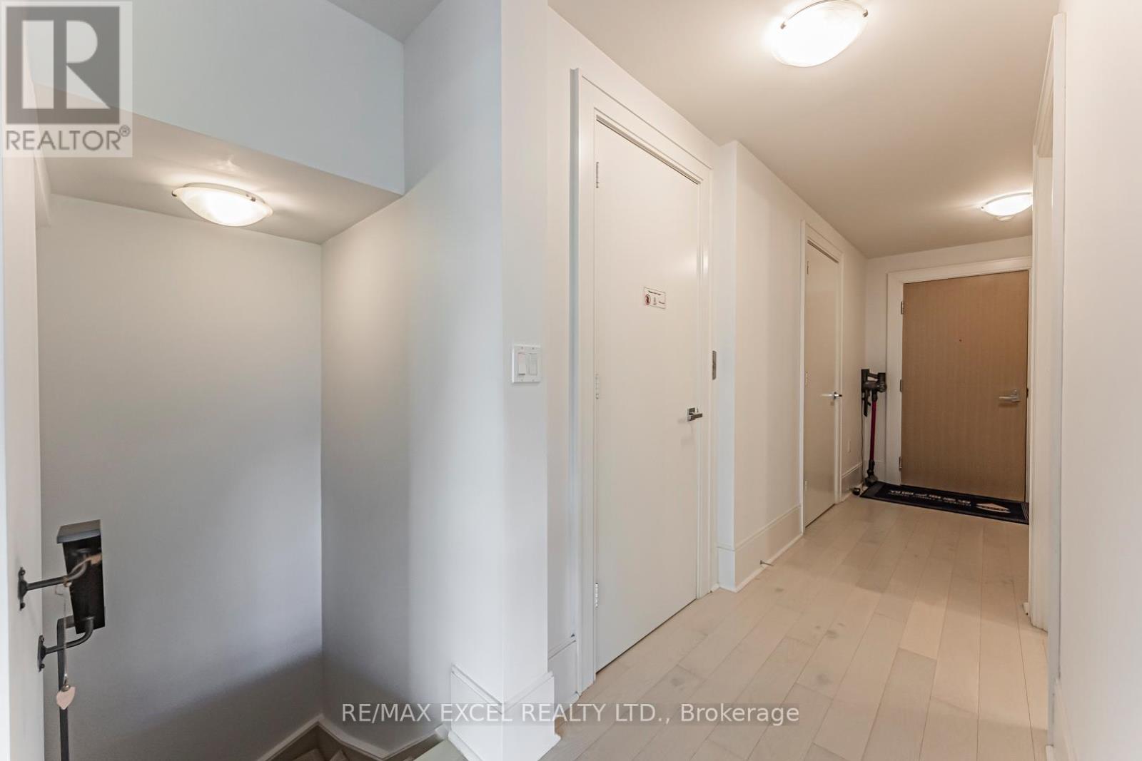 Th127 - 29 Queens Quay E, Toronto, Ontario  M5E 0A4 - Photo 37 - C12430466
