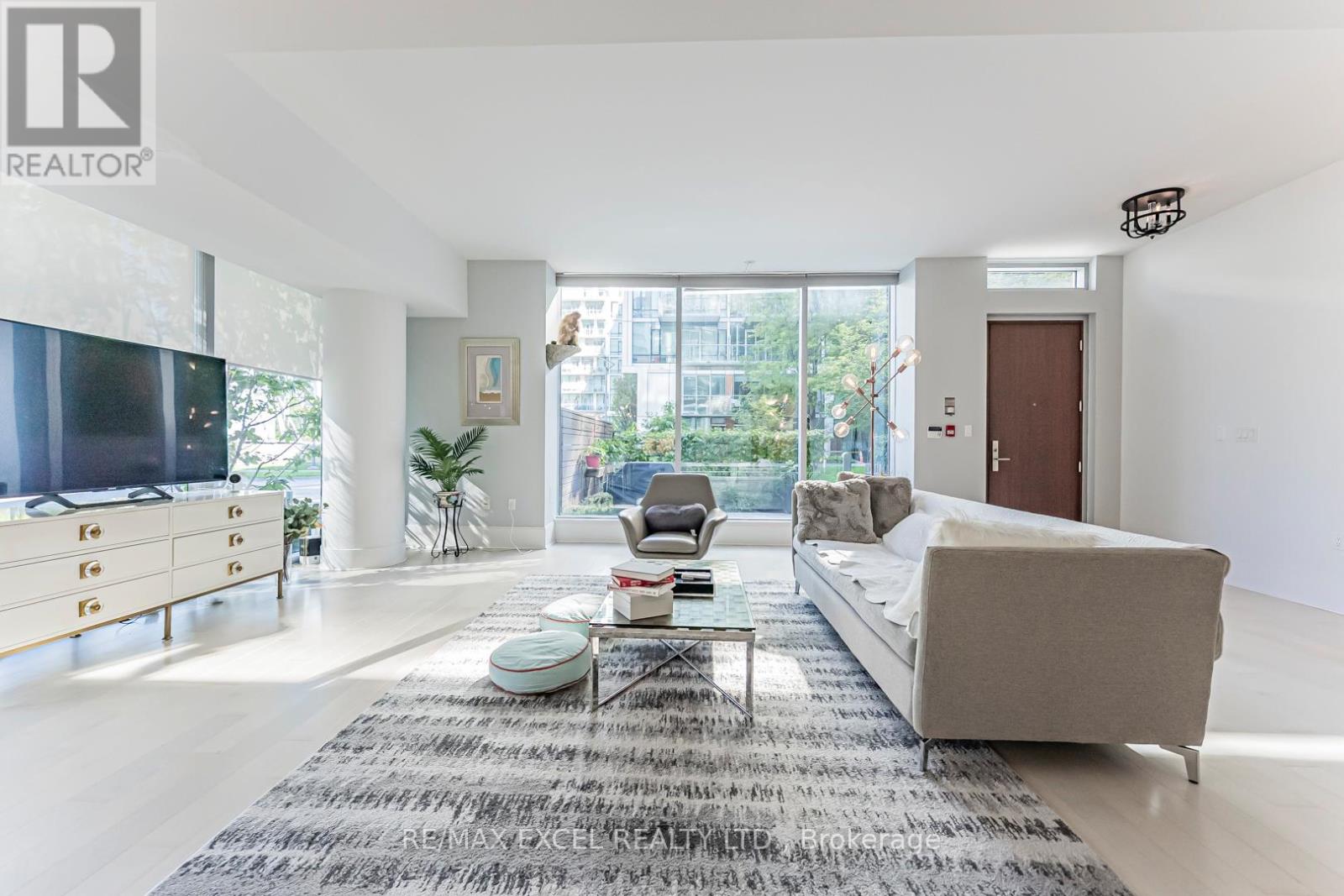 Th127 - 29 Queens Quay E, Toronto, Ontario  M5E 0A4 - Photo 8 - C12430466