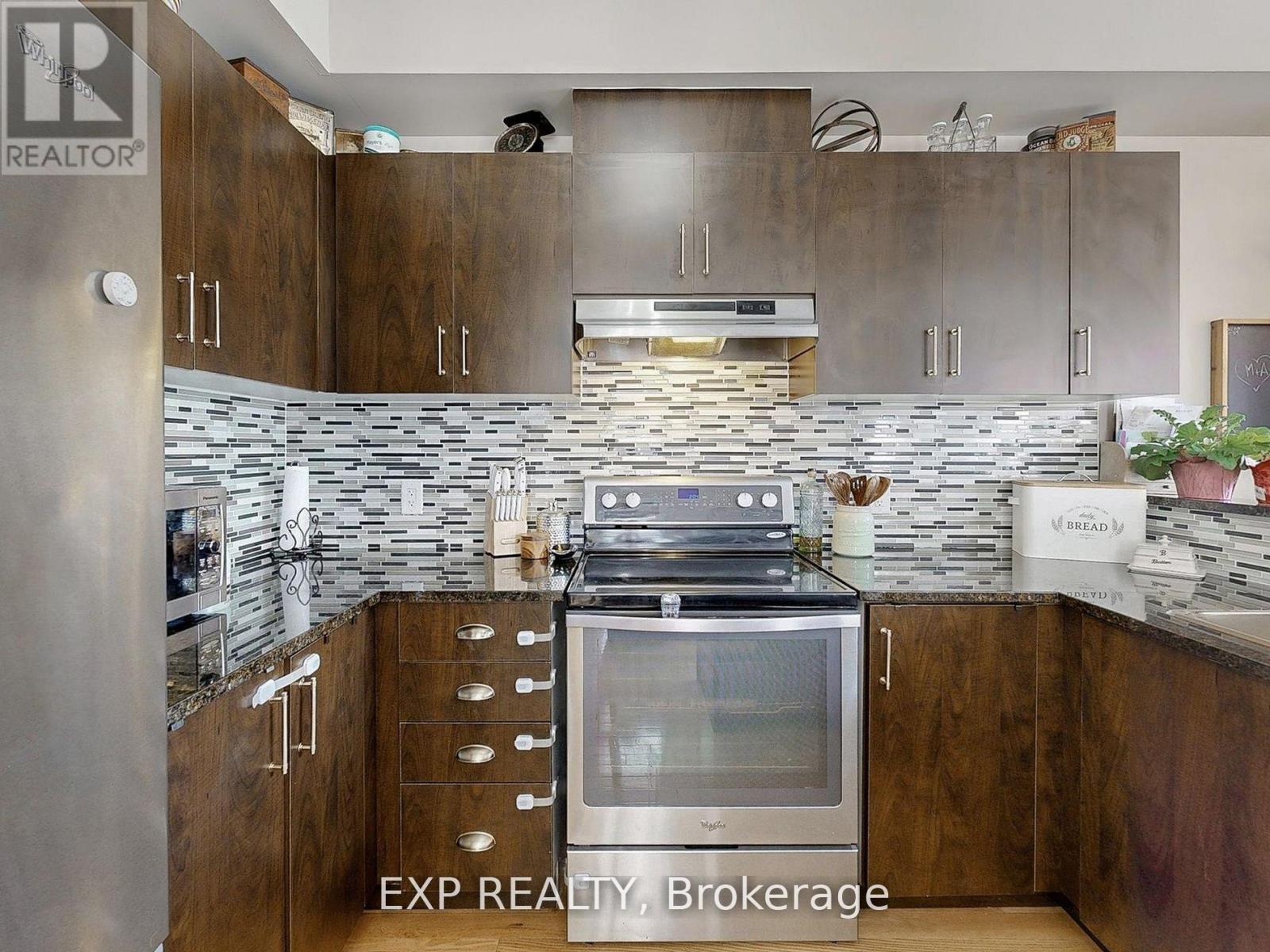 9 Samba Street, Richmond Hill, Ontario  L4E 2Z3 - Photo 10 - N12433506