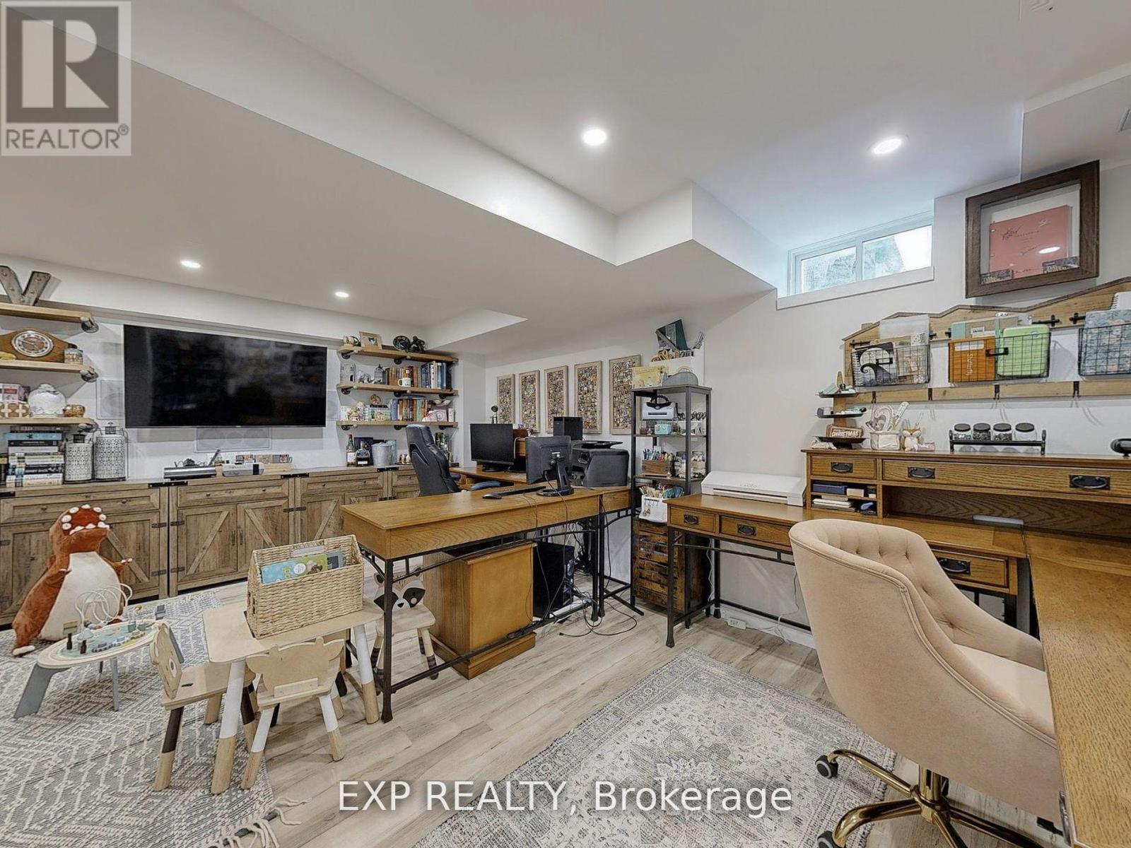 9 Samba Street, Richmond Hill, Ontario  L4E 2Z3 - Photo 43 - N12433506