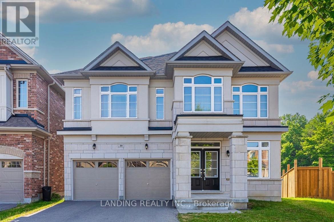 39 BOLSBY COURT, Aurora, Ontario