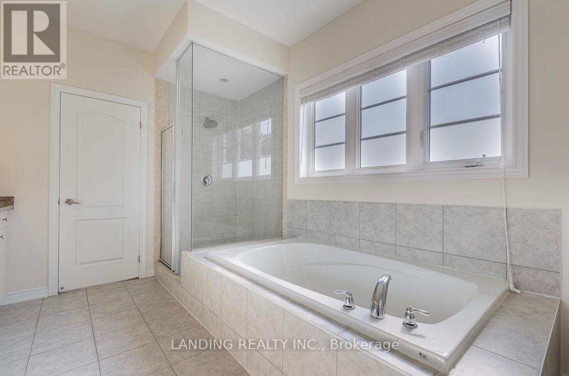 39 Bolsby Court, Aurora, Ontario  L4G 7C4 - Photo 22 - N12433507