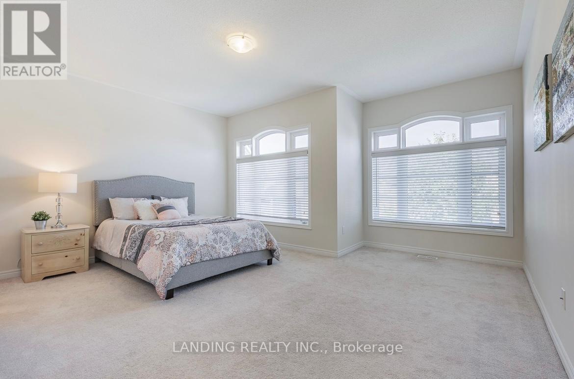 39 Bolsby Court, Aurora, Ontario  L4G 7C4 - Photo 23 - N12433507