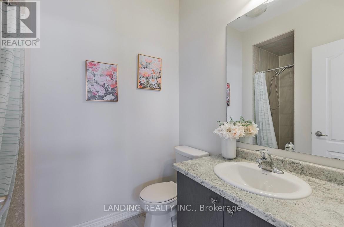 39 Bolsby Court, Aurora, Ontario  L4G 7C4 - Photo 24 - N12433507