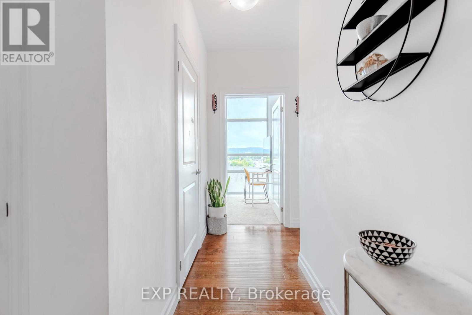 620 - 101 Shoreview Place, Hamilton, Ontario  L8E 0K2 - Photo 6 - X12433493