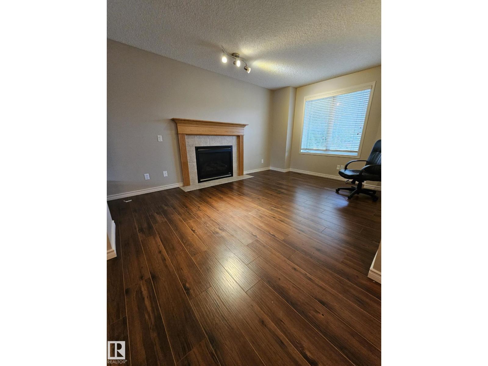 Unknown Address, ,     - Photo 2 - E4460036