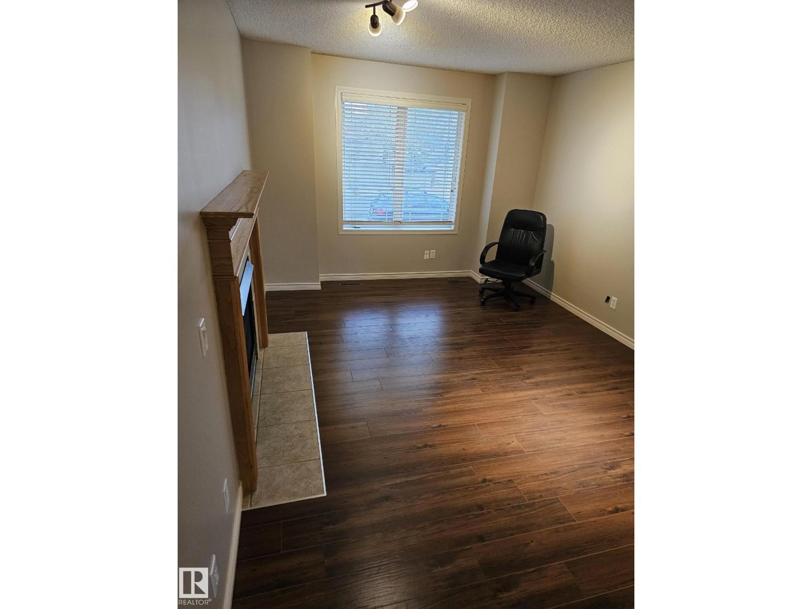 Unknown Address, ,     - Photo 3 - E4460036