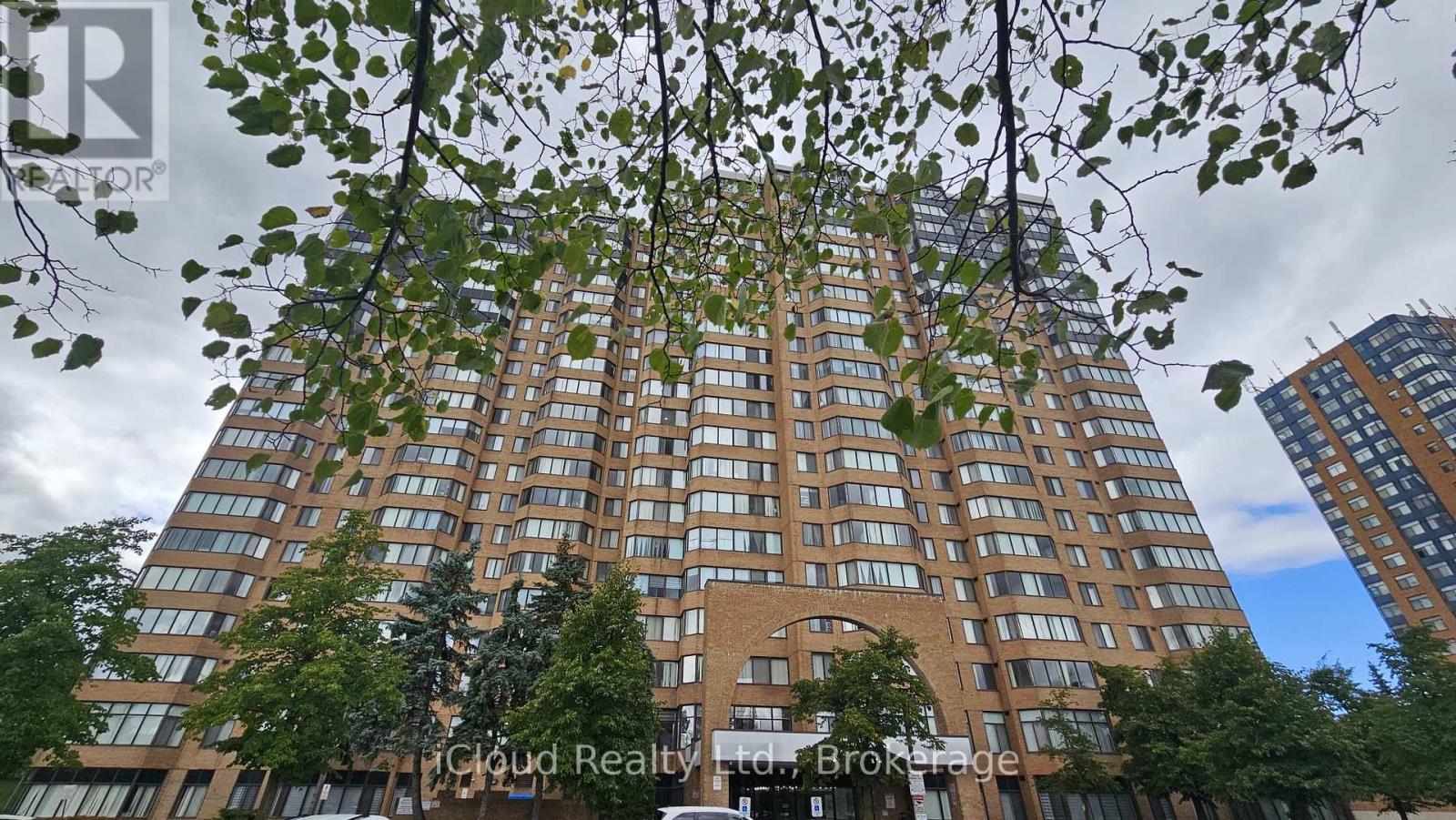 604 - 80 Alton Towers Circle, Toronto, Ontario  M1V 5E8 - Photo 1 - E12433520