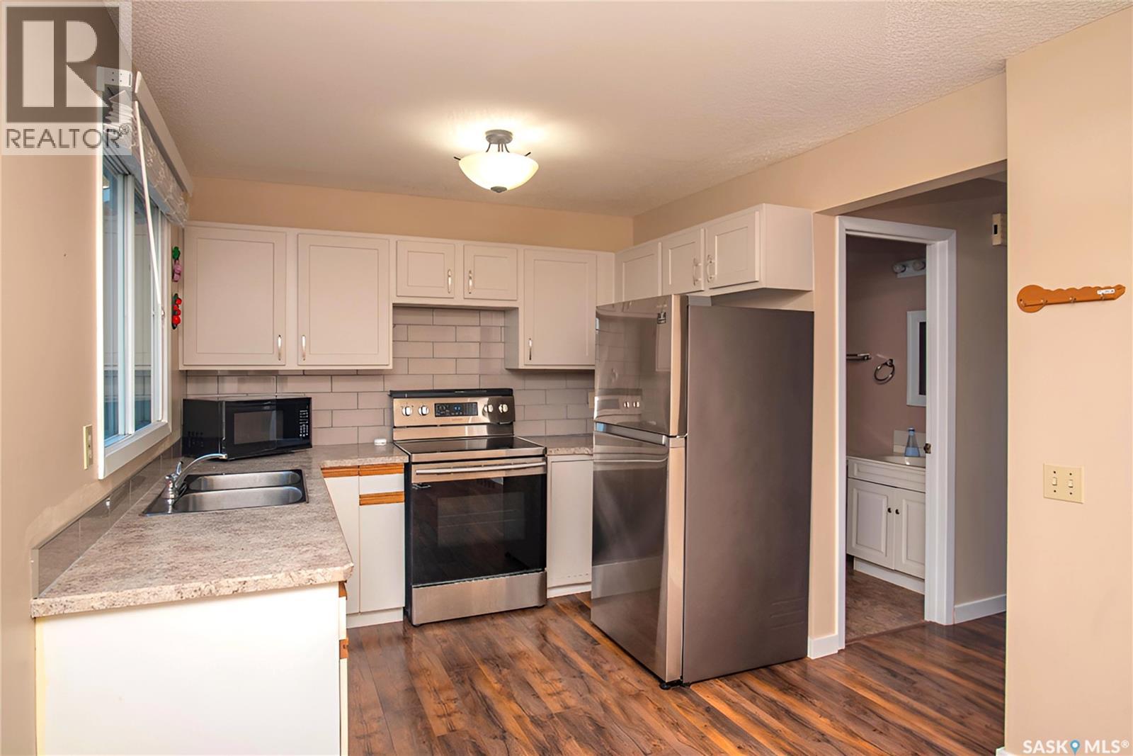 1011 12th Avenue N, Regina, Saskatchewan  S4R 1V3 - Photo 10 - SK019653