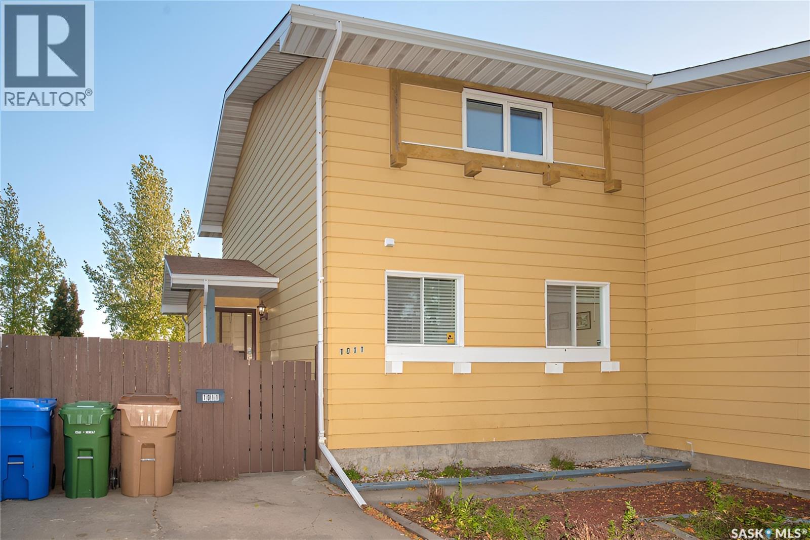 1011 12th Avenue N, Regina, Saskatchewan  S4R 1V3 - Photo 3 - SK019653