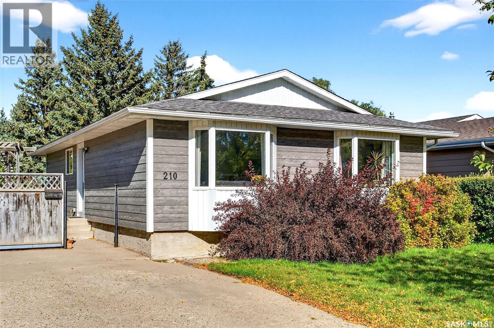 210 Church Drive, Regina, Saskatchewan  S4X 1M1 - Photo 1 - SK019607